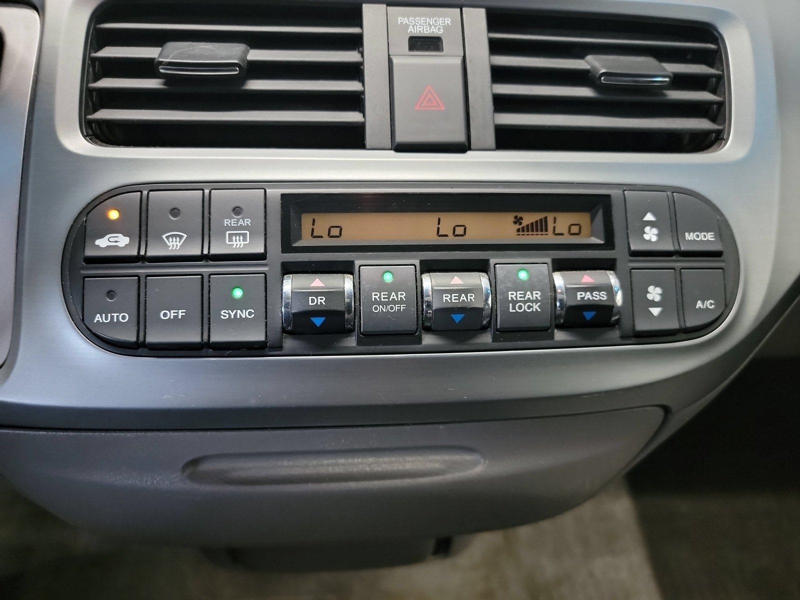 Used 2010 Honda Odyssey EX-L image 21