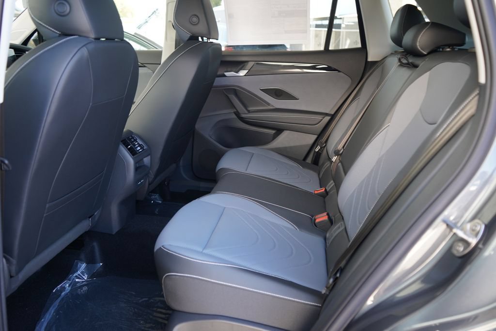New 2026 Volkswagen Tiguan SE AWD/4WD image 7