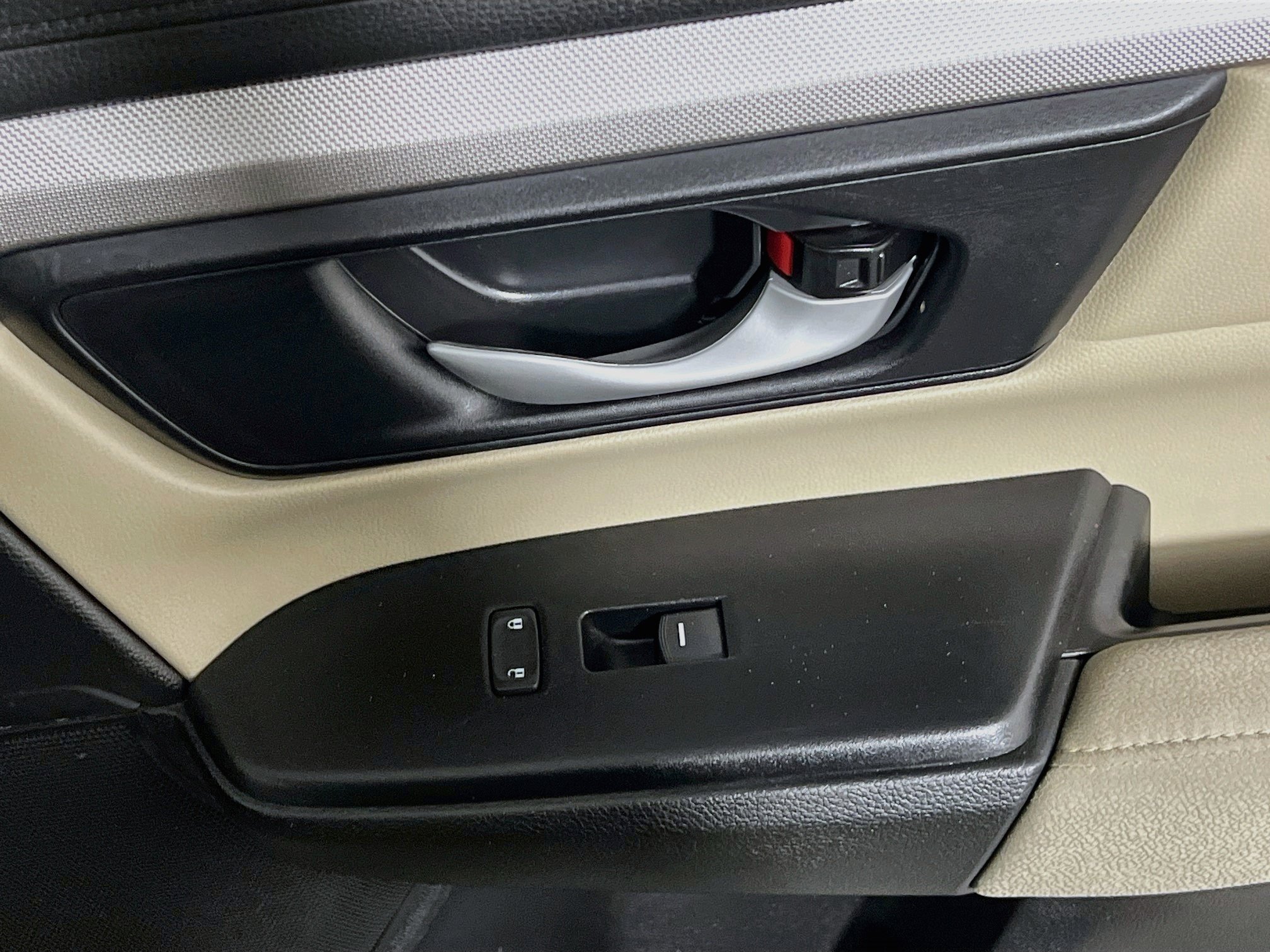 Used 2021 Honda CR-V LX image 31