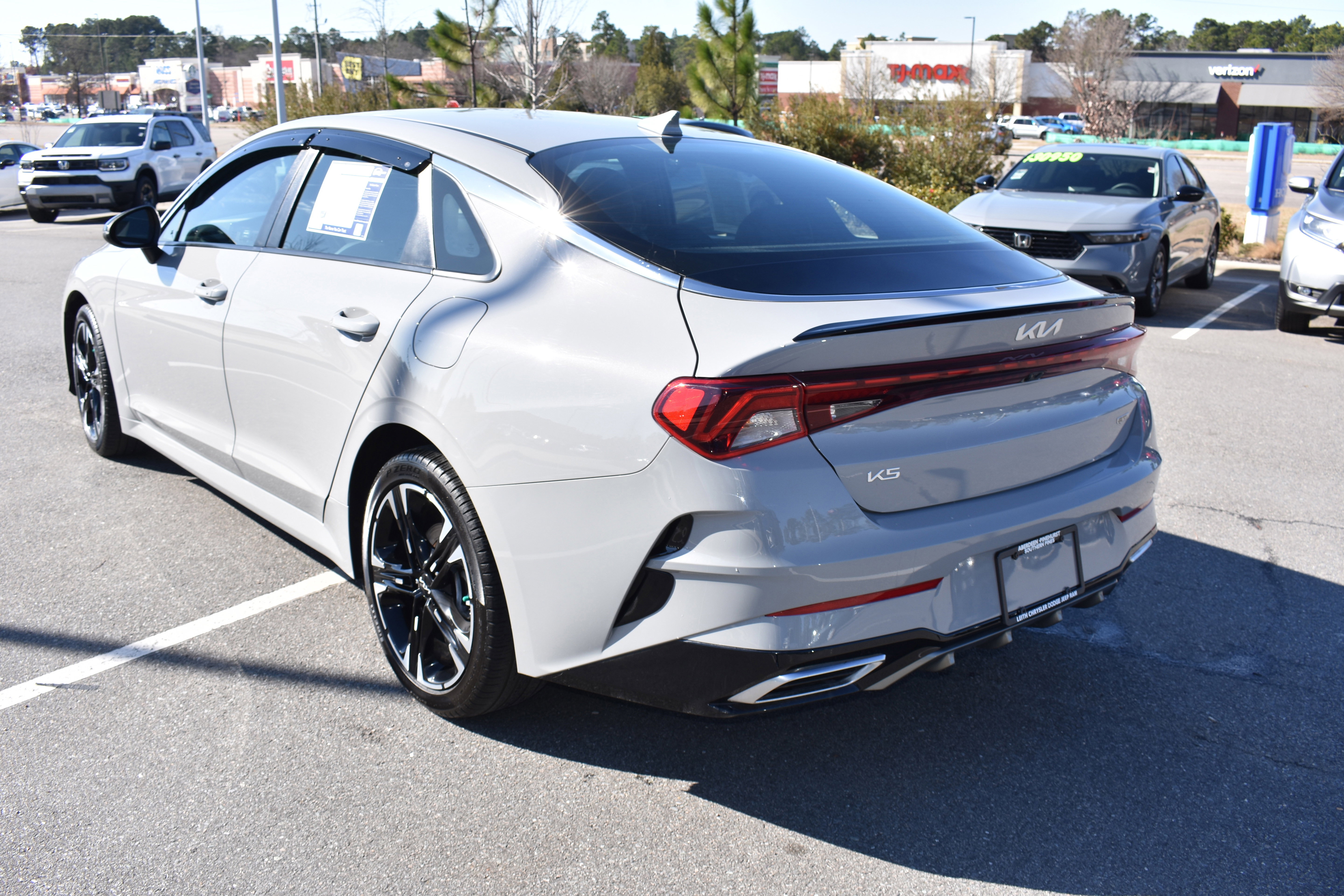 Used 2023 Kia K5 GT-Line w/ GT-Line Premium Package image 7