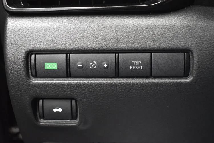 Used 2024 Nissan Sentra SV FWD image 21