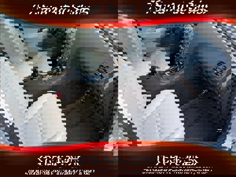 Used 2011 Lexus ES 350 image 9