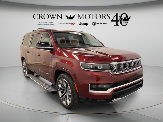 Used 2025 Jeep Grand Wagoneer L Series III w/ Rear Seat Video Group 1 AWD/4WD image 9