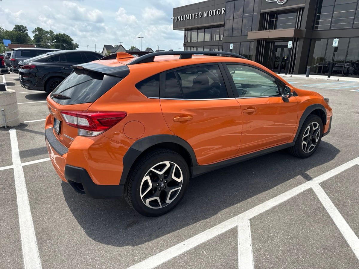 Used 2019 Subaru Crosstrek 2.0i Limited w/ Moonroof Package w/Navigation AWD/4WD image 2