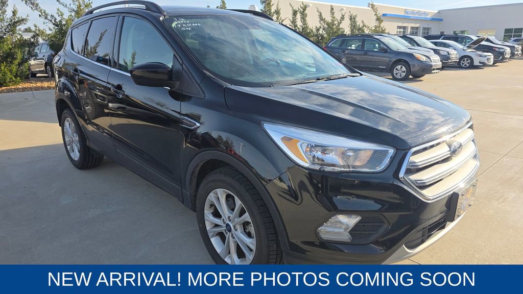 Used 2018 Ford Escape SE w/ SE Sync 3 Package image 7