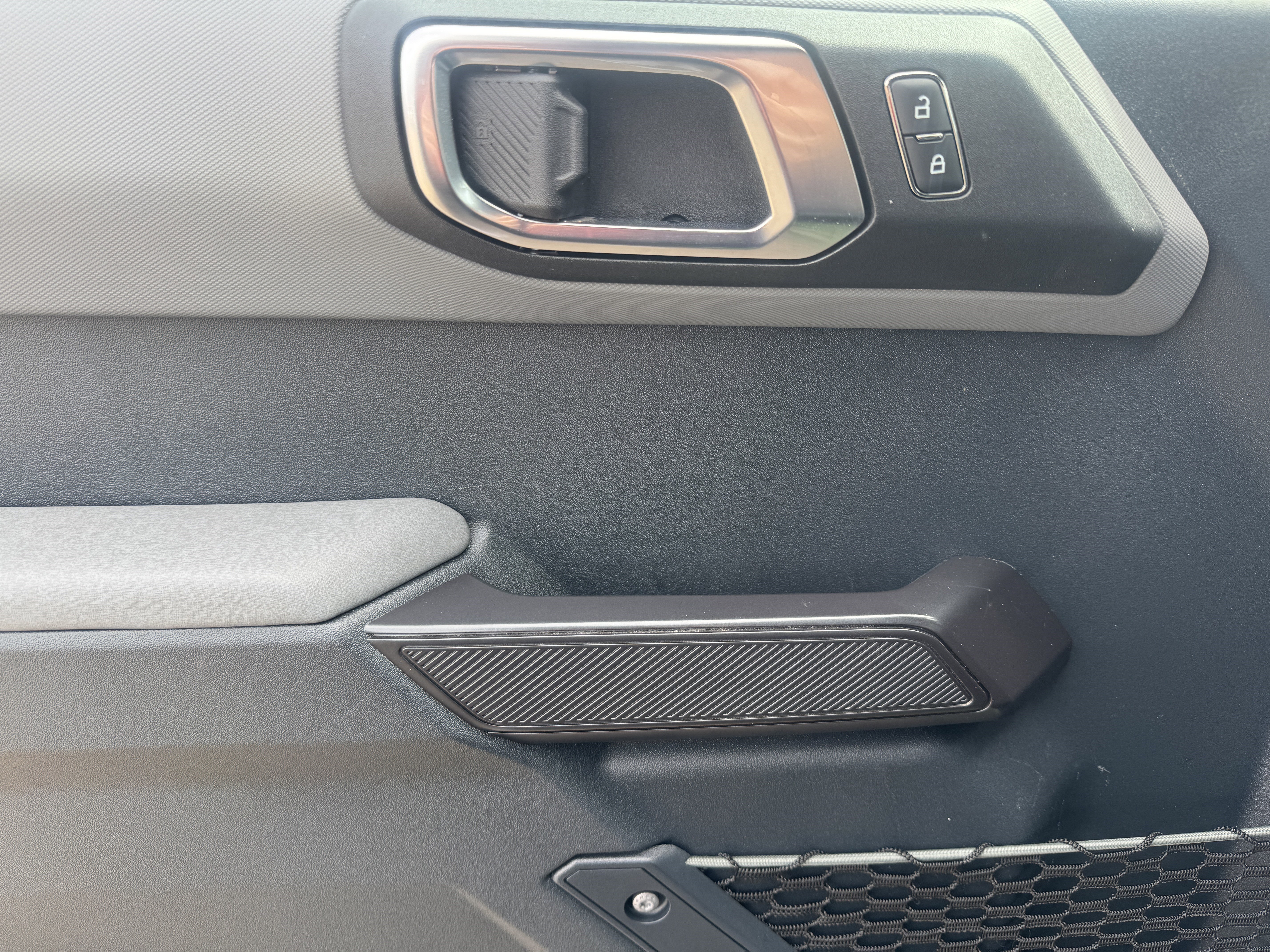 Used 2024 Ford Bronco Everglades image 9