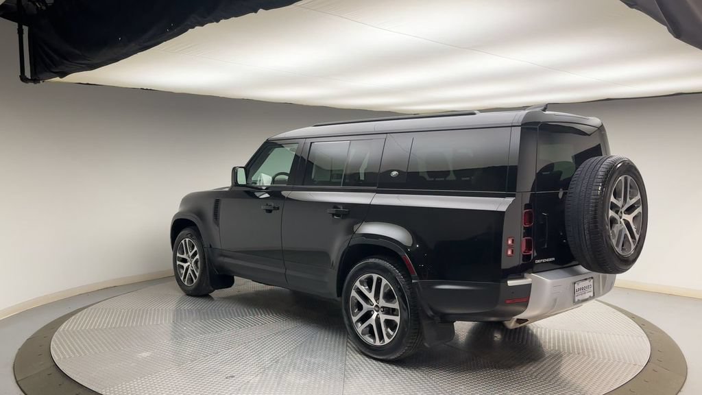 Certified 2024 Land Rover Defender 130 S AWD/4WD image 4
