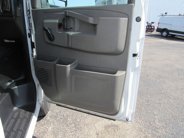 Used 2021 Chevrolet Express 3500 RWD image 12