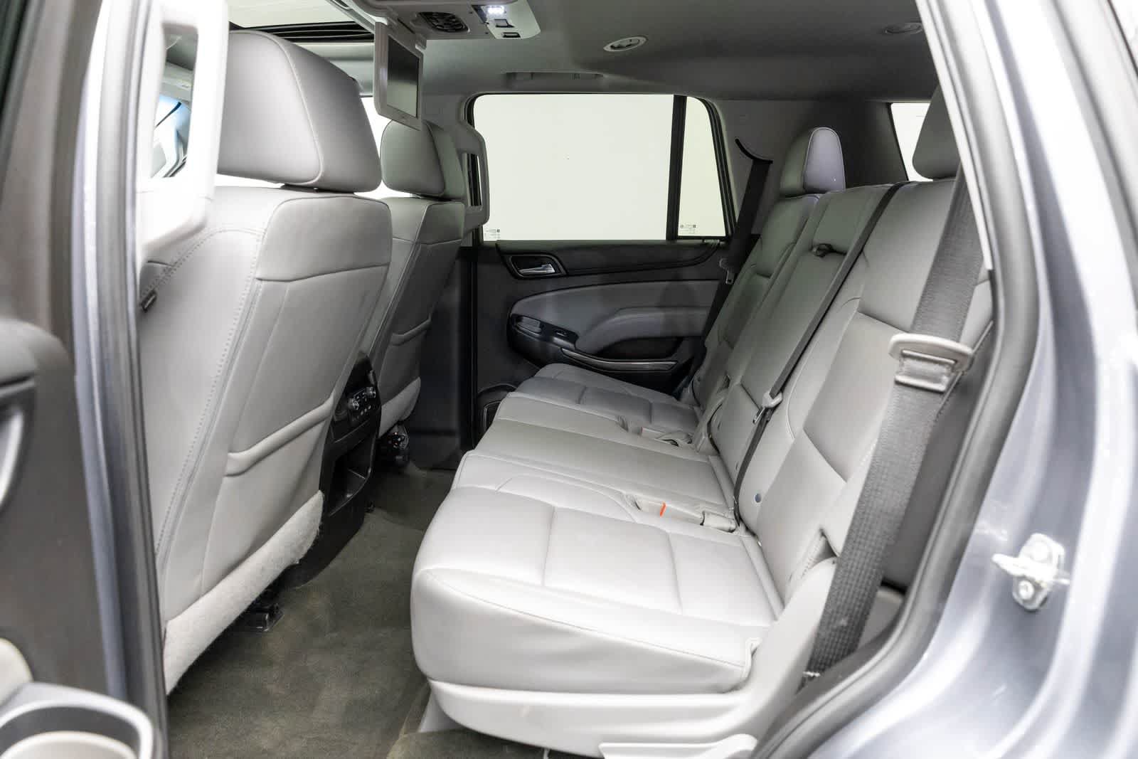 Used 2018 Chevrolet Tahoe LT w/ LT Signature Package AWD/4WD image 13