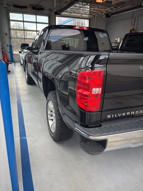Used 2017 Chevrolet Silverado 1500 LT w/ All Star Edition image 4