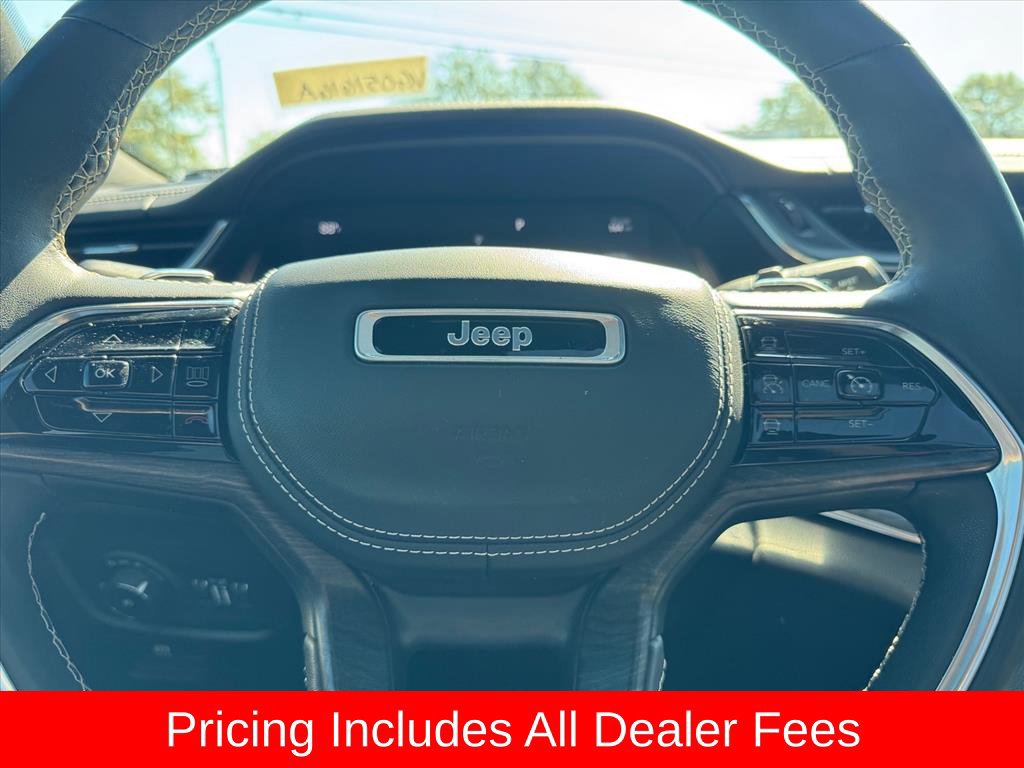 Used 2022 Jeep Grand Cherokee L Overland w/ Luxury Tech Group IV RWD image 21