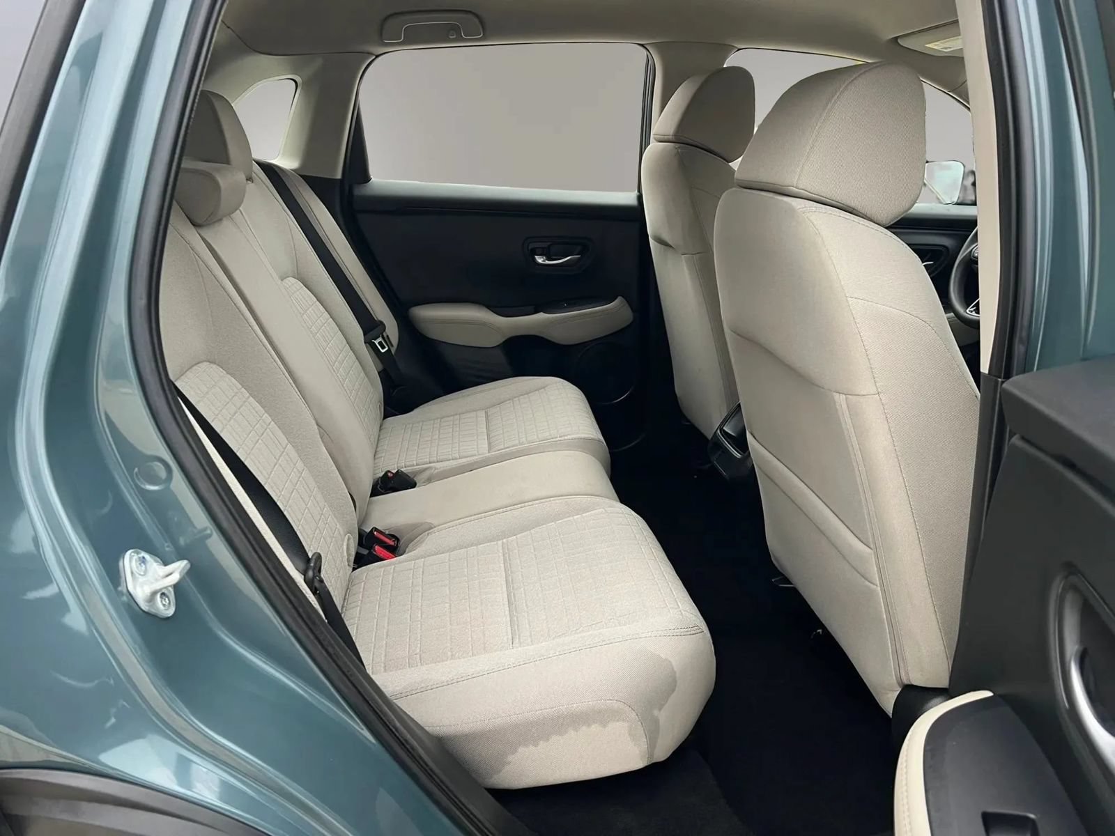 Used 2025 Honda HR-V LX image 18