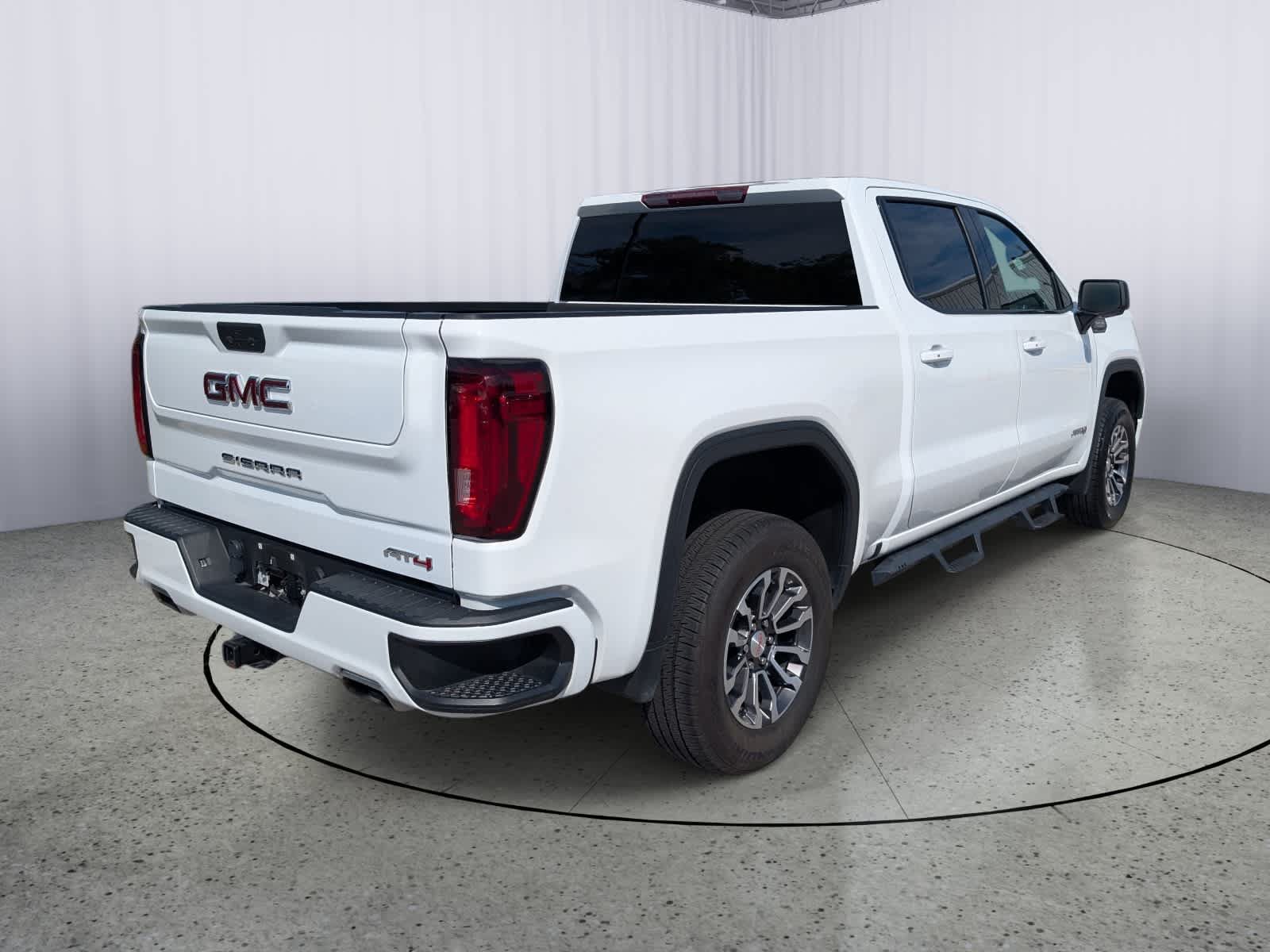 Used 2021 GMC Sierra 1500 AT4 AWD/4WD image 3