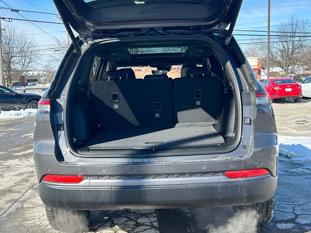 New 2026 Jeep Grand Cherokee Limited w/ Limited Altitude Package image 8