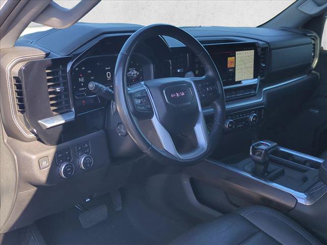 Used 2022 GMC Sierra 1500 SLT w/ SLT Convenience Package AWD/4WD image 10