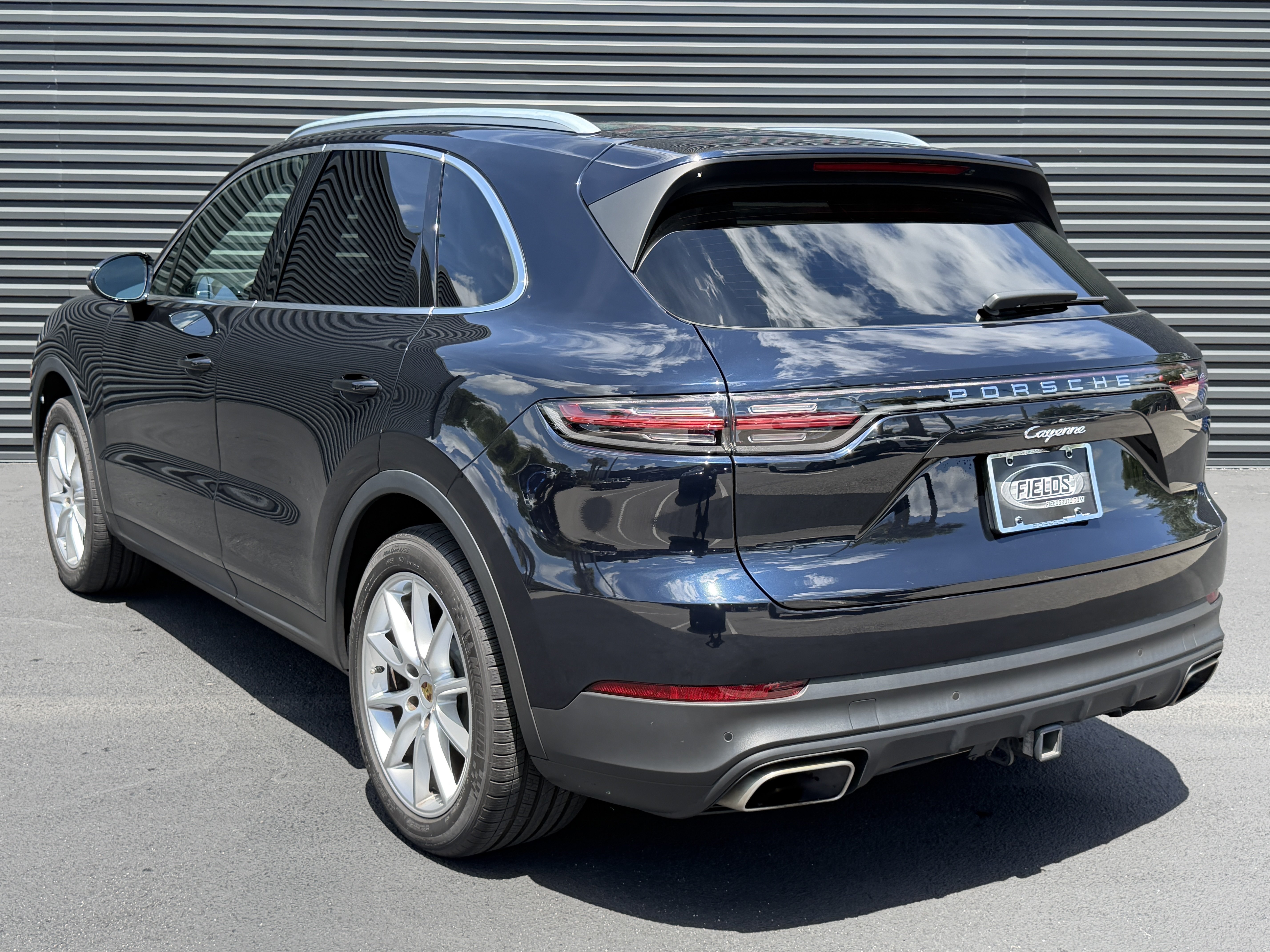 Certified 2020 Porsche Cayenne AWD/4WD image 3