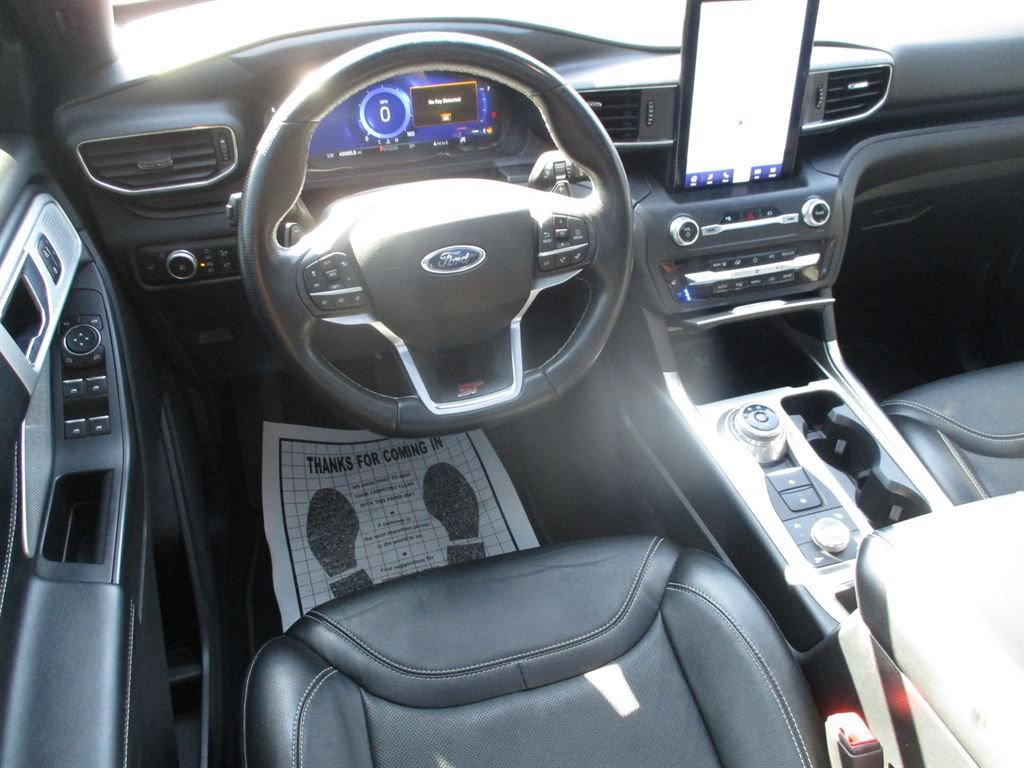 Used 2020 Ford Explorer ST w/ ST Street Pack image 8