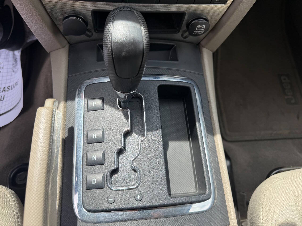 Used 2007 Jeep Grand Cherokee Laredo AWD/4WD image 26