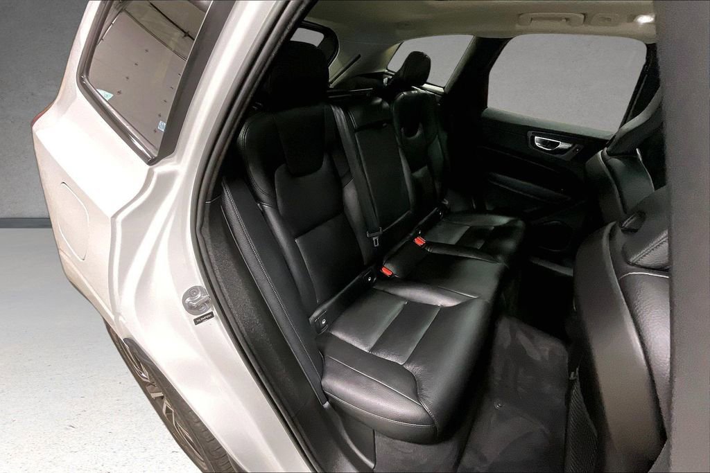 Certified 2023 Volvo XC60 B5 Plus w/ Climate Package AWD/4WD image 25