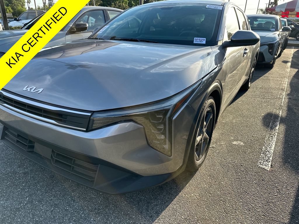 Certified 2025 Kia K4 FWD image 1