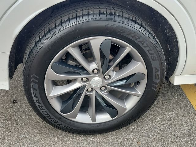 Used 2021 Buick Encore GX Select w/ Sport Touring Package FWD image 33