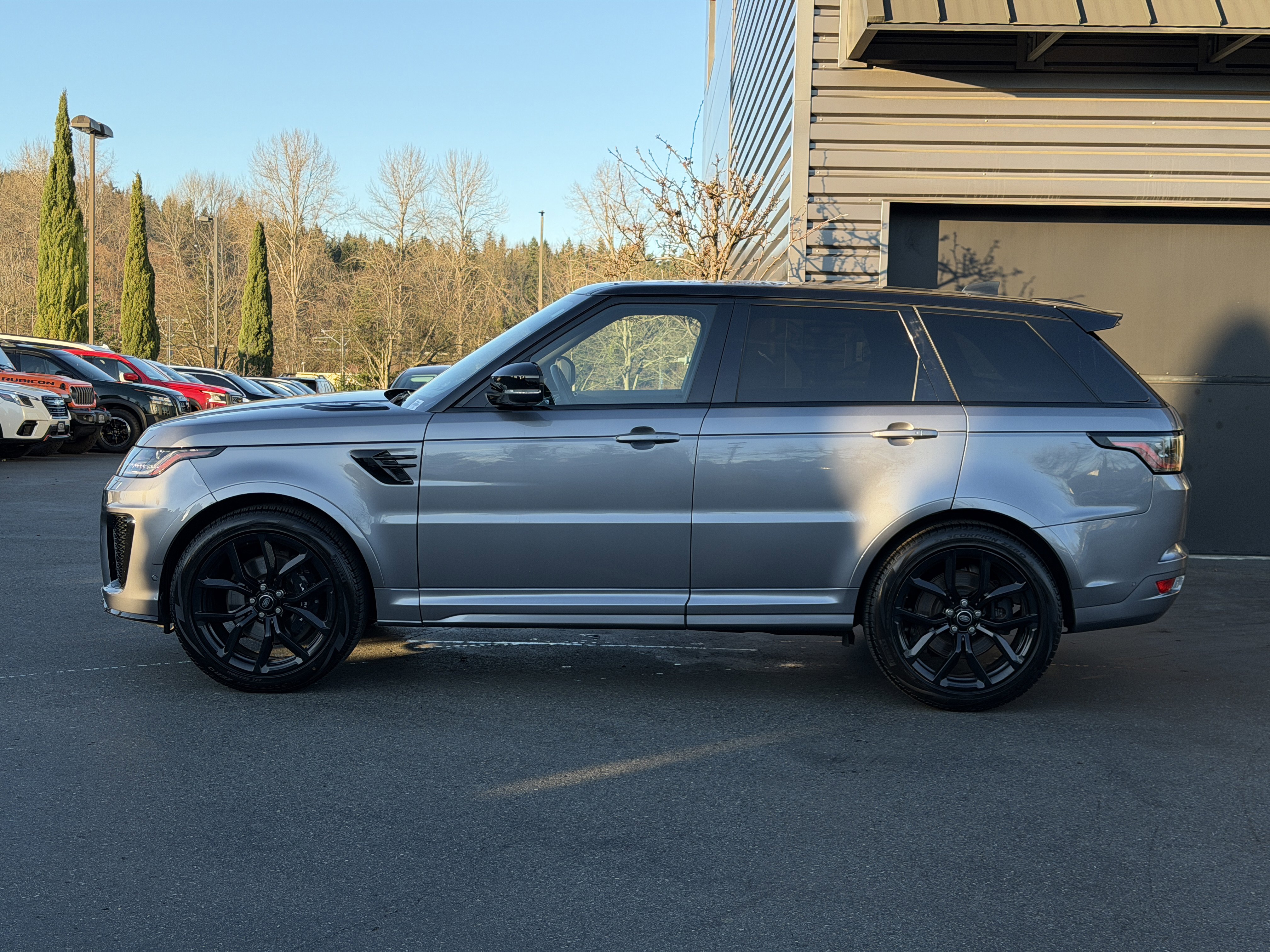 Certified 2022 Land Rover Range Rover Sport SVR image 5