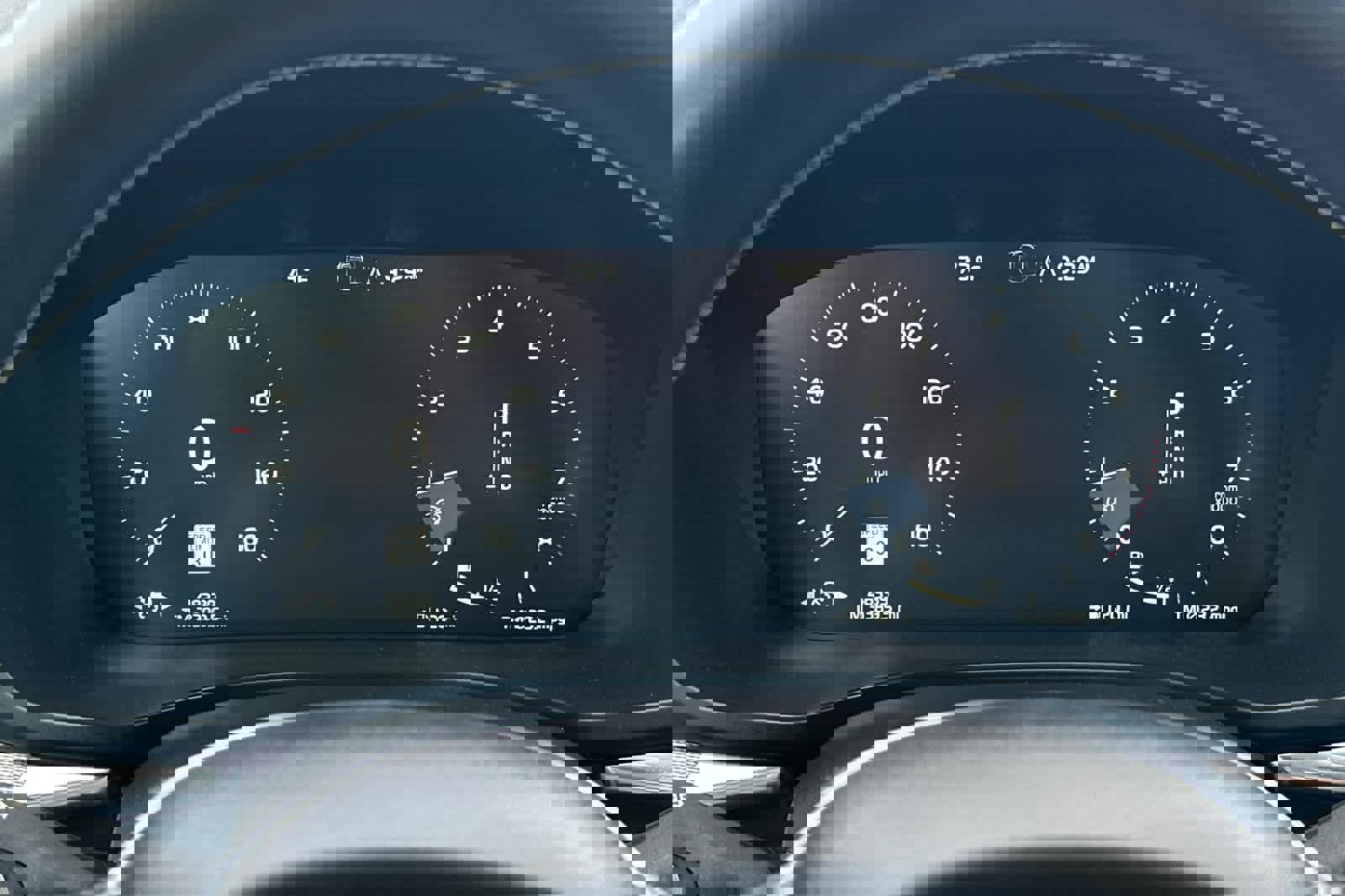 Used 2019 Volvo XC60 T5 R-Design image 31