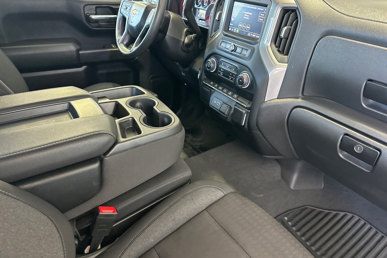 Used 2023 Chevrolet Silverado 1500 Custom RWD image 15