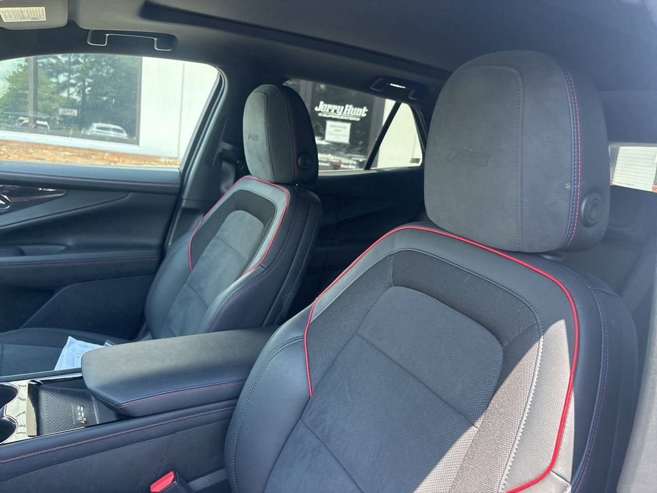 Used 2025 Chevrolet Blazer EV RS RWD image 2