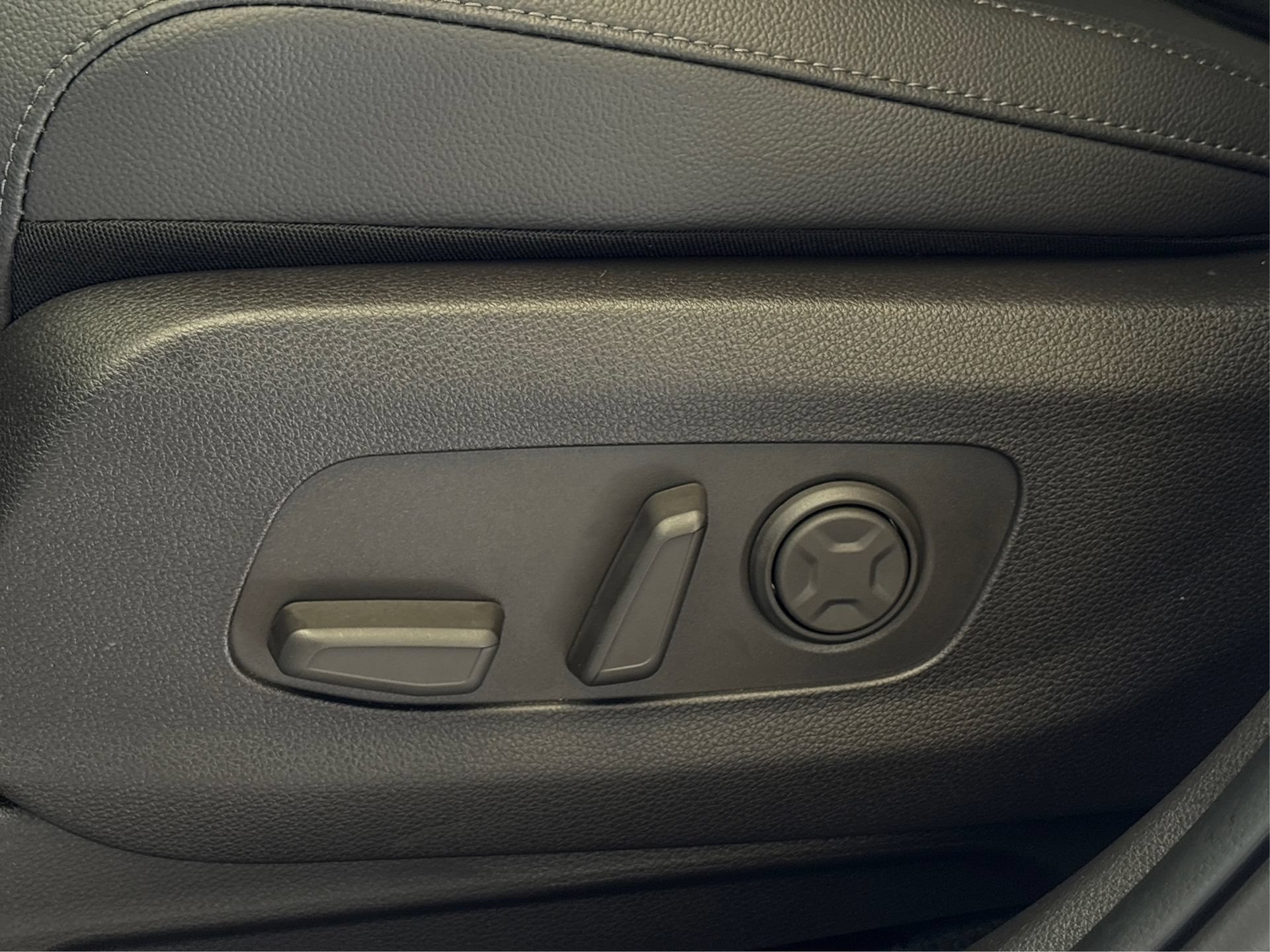Used 2026 Kia Carnival SX Prestige FWD image 31
