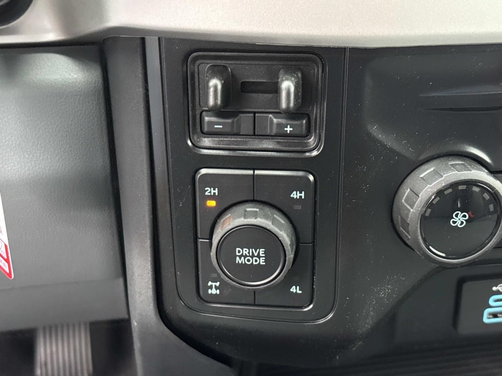 New 2026 Ford F250 XLT w/ FX4 Off-Road Package AWD/4WD image 17
