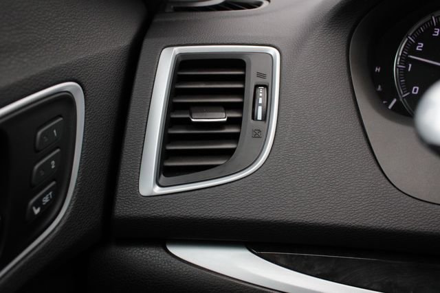 Used 2020 Acura TLX FWD image 10