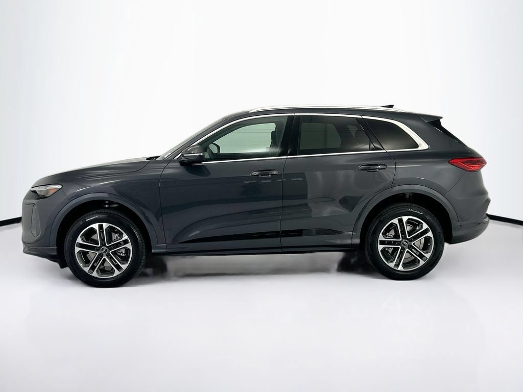 Used 2026 Audi Q5 Premium Plus w/ Premium Plus AWD/4WD image 8
