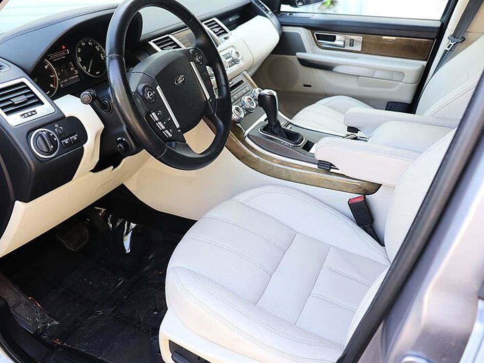 Used 2011 Land Rover Range Rover Sport HSE LUX AWD/4WD image 9
