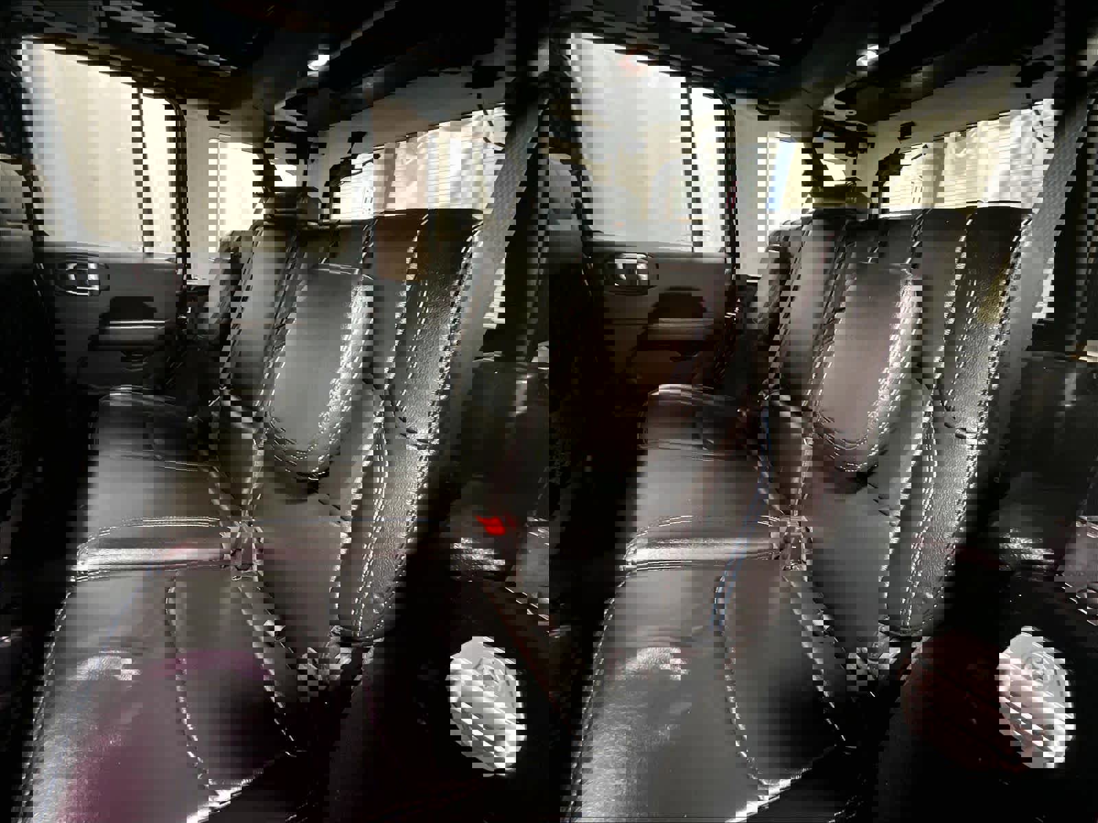 Used 2021 Jeep Wrangler Unlimited Rubicon 4xe w/ Steel Bumper Group image 15