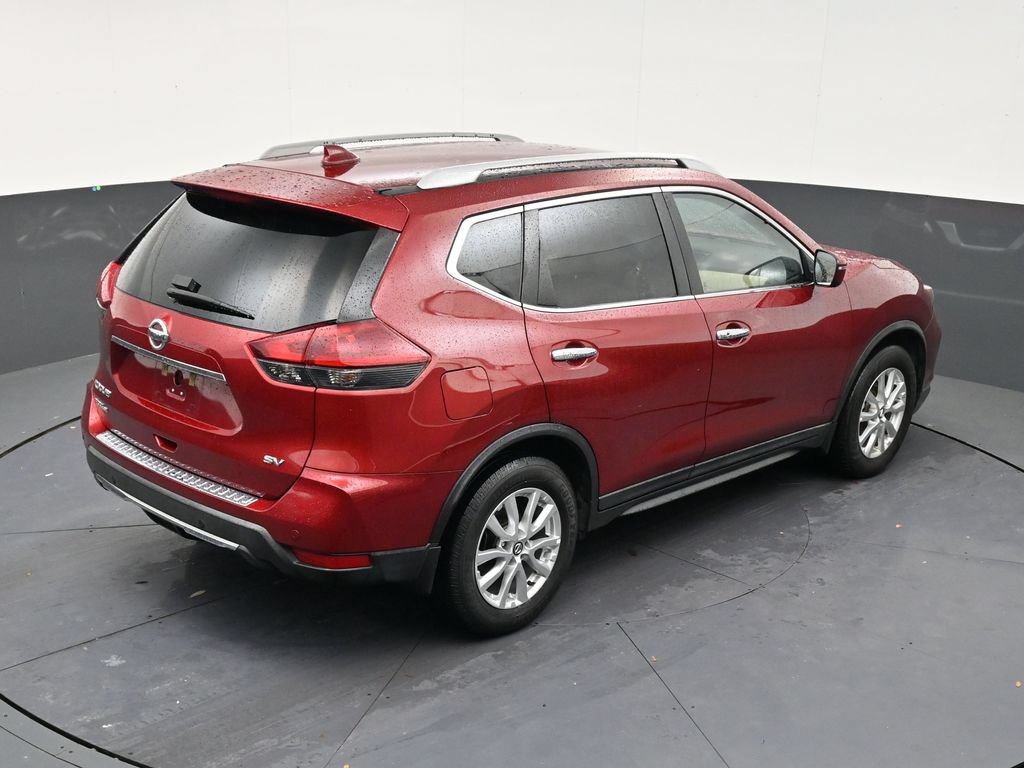 Used 2020 Nissan Rogue SV FWD image 16