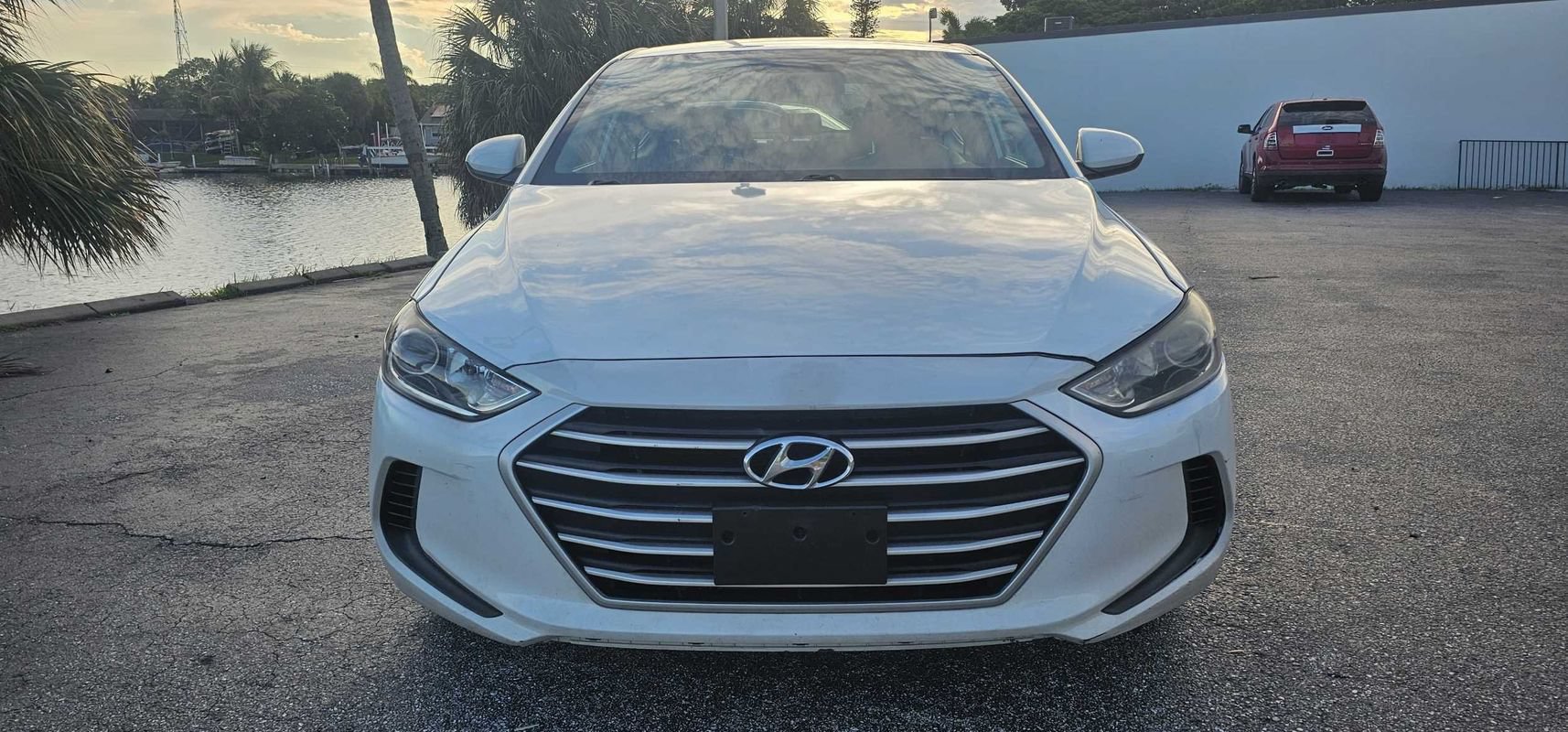 Used 2018 Hyundai Elantra SE FWD image 8