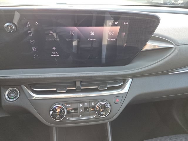 Used 2024 Buick Envista Sport Touring FWD image 24