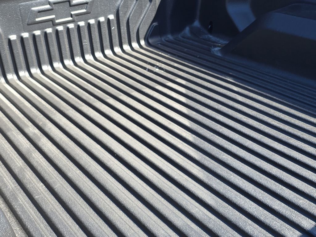 Used 2025 Chevrolet Silverado 1500 LT Trail Boss w/ Convenience Package II image 6