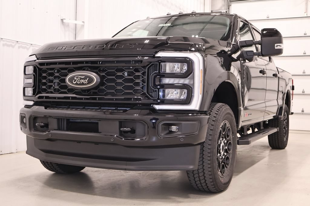 New 2026 Ford F350 Lariat w/ Black Appearance Package AWD/4WD image 5