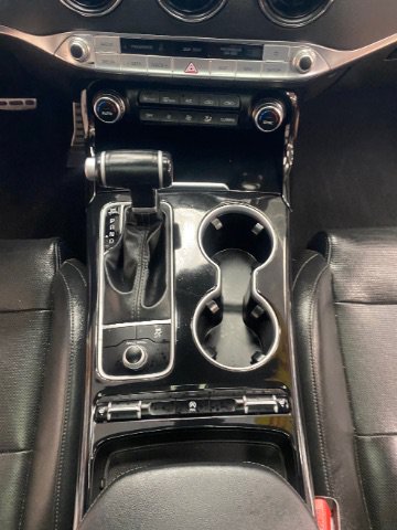 Used 2020 Kia Stinger GT-Line w/ Sun & Sound Package RWD image 18