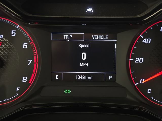Used 2025 Chevrolet Trax RS FWD image 12