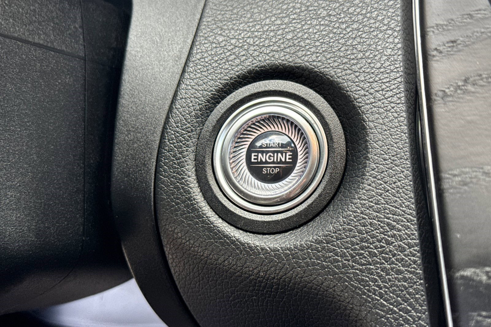 Used 2021 Mercedes-Benz C 300 Sedan image 34