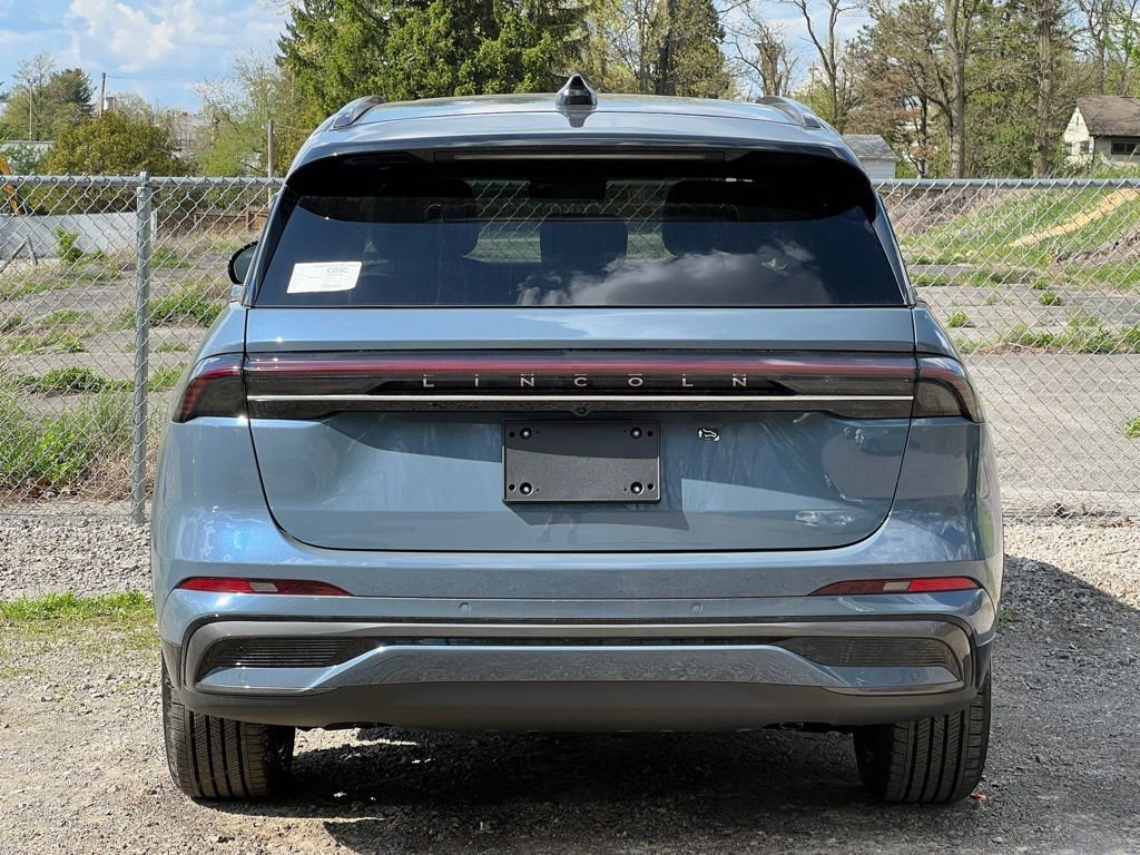 New 2026 Lincoln Nautilus Reserve w/ Jet Appearance Package AWD/4WD image 4