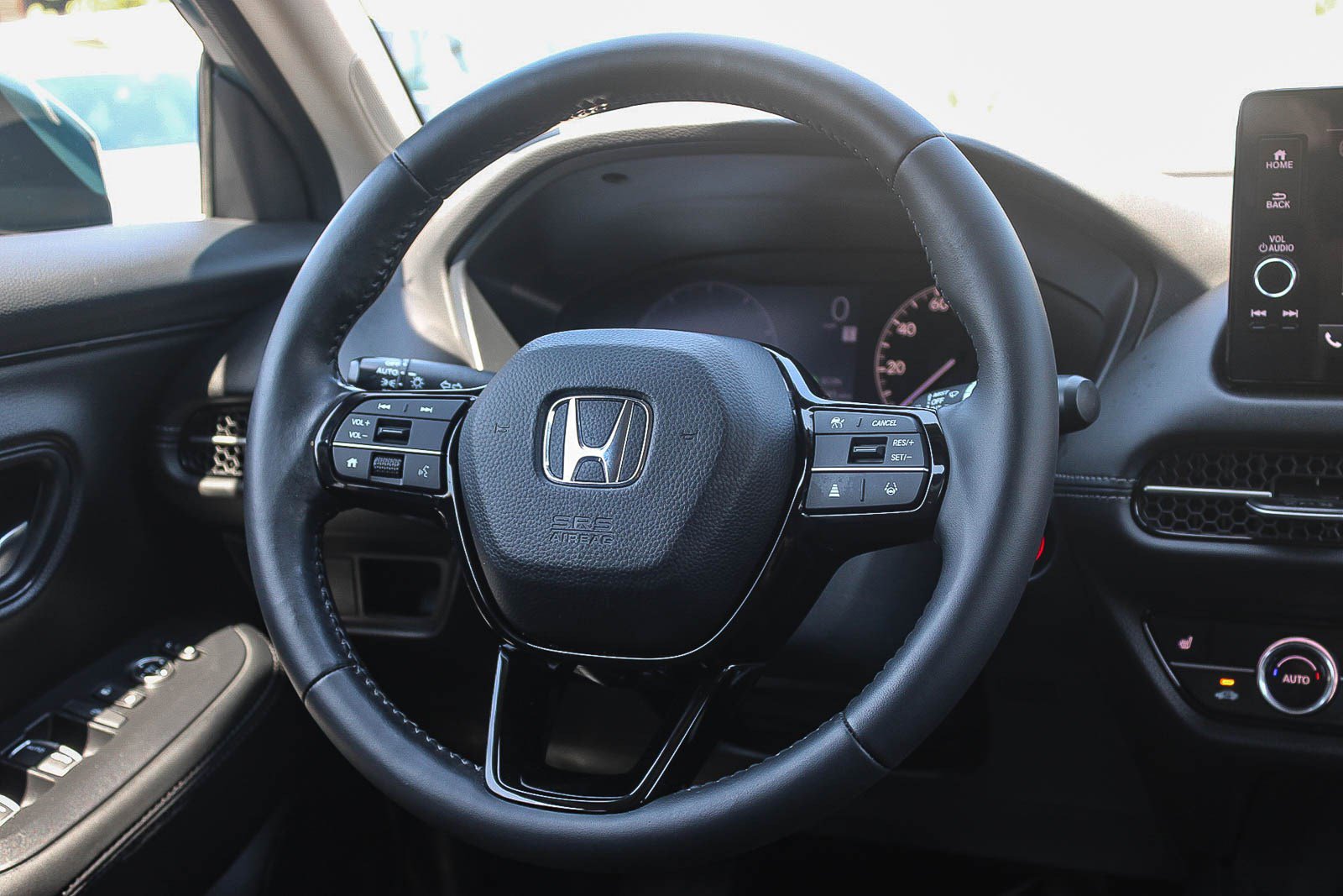 Certified 2025 Honda HR-V EX-L image 16