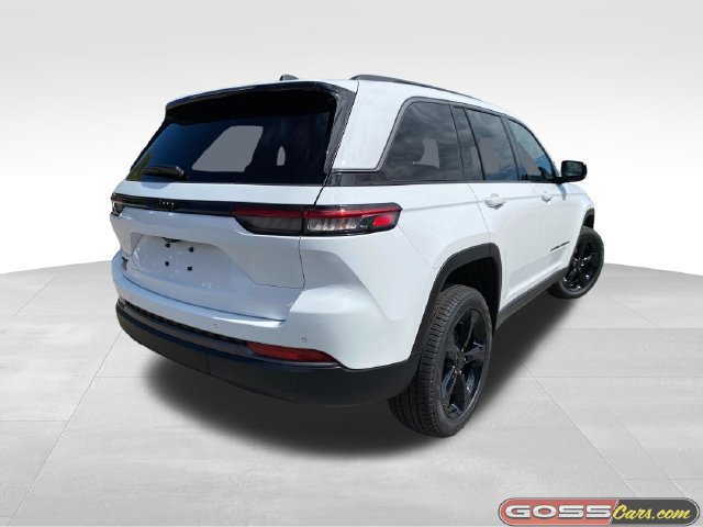 New 2026 Jeep Grand Cherokee Limited w/ Limited Altitude Package AWD/4WD image 3