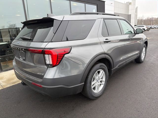 New 2026 Ford Explorer Active image 3