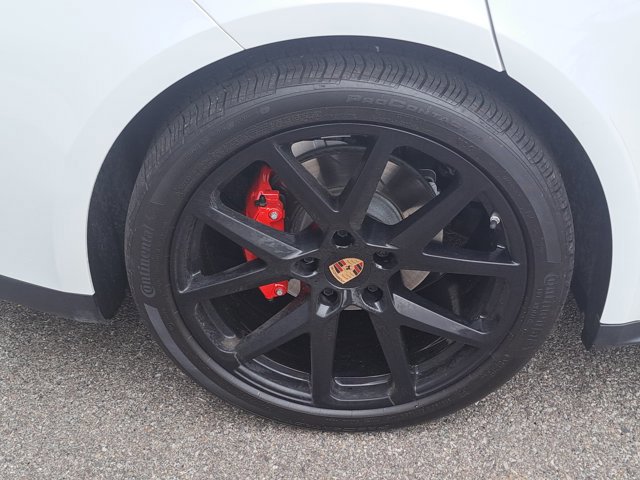 Certified 2025 Porsche Panamera 4 image 12