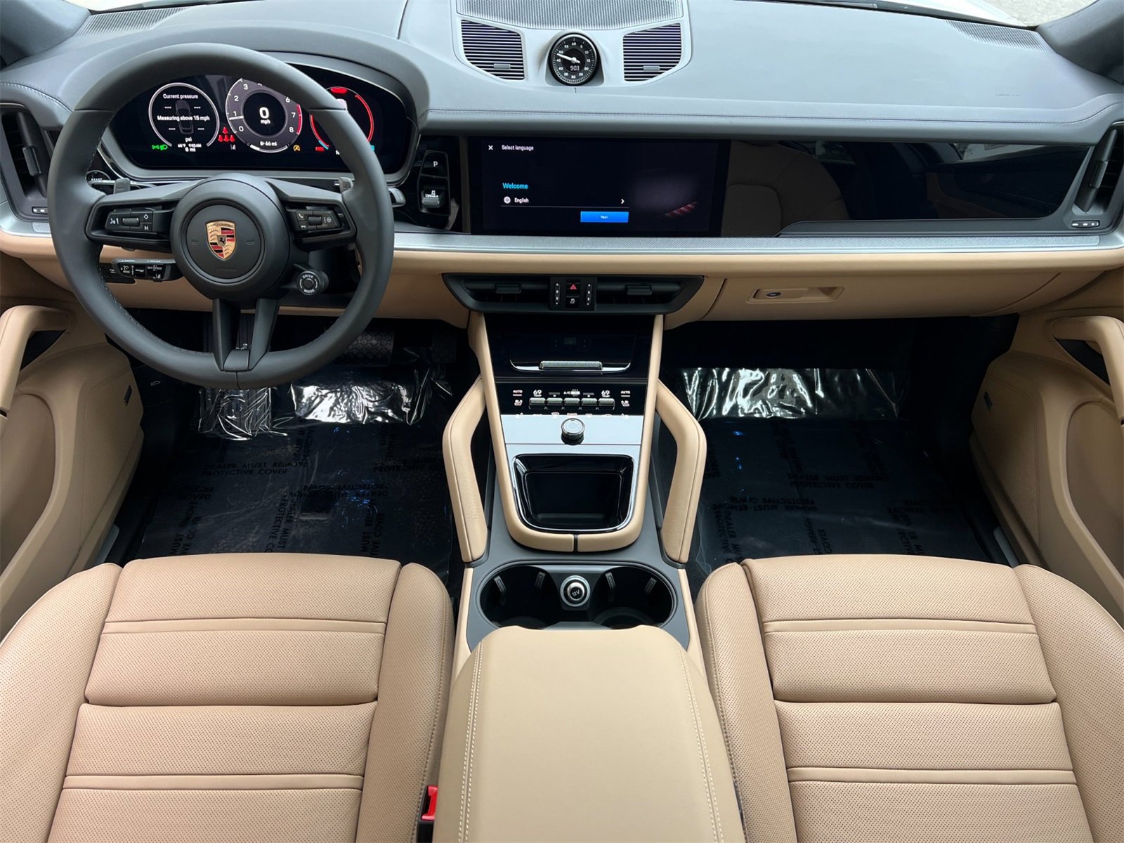 New 2025 Porsche Cayenne Coupe image 6