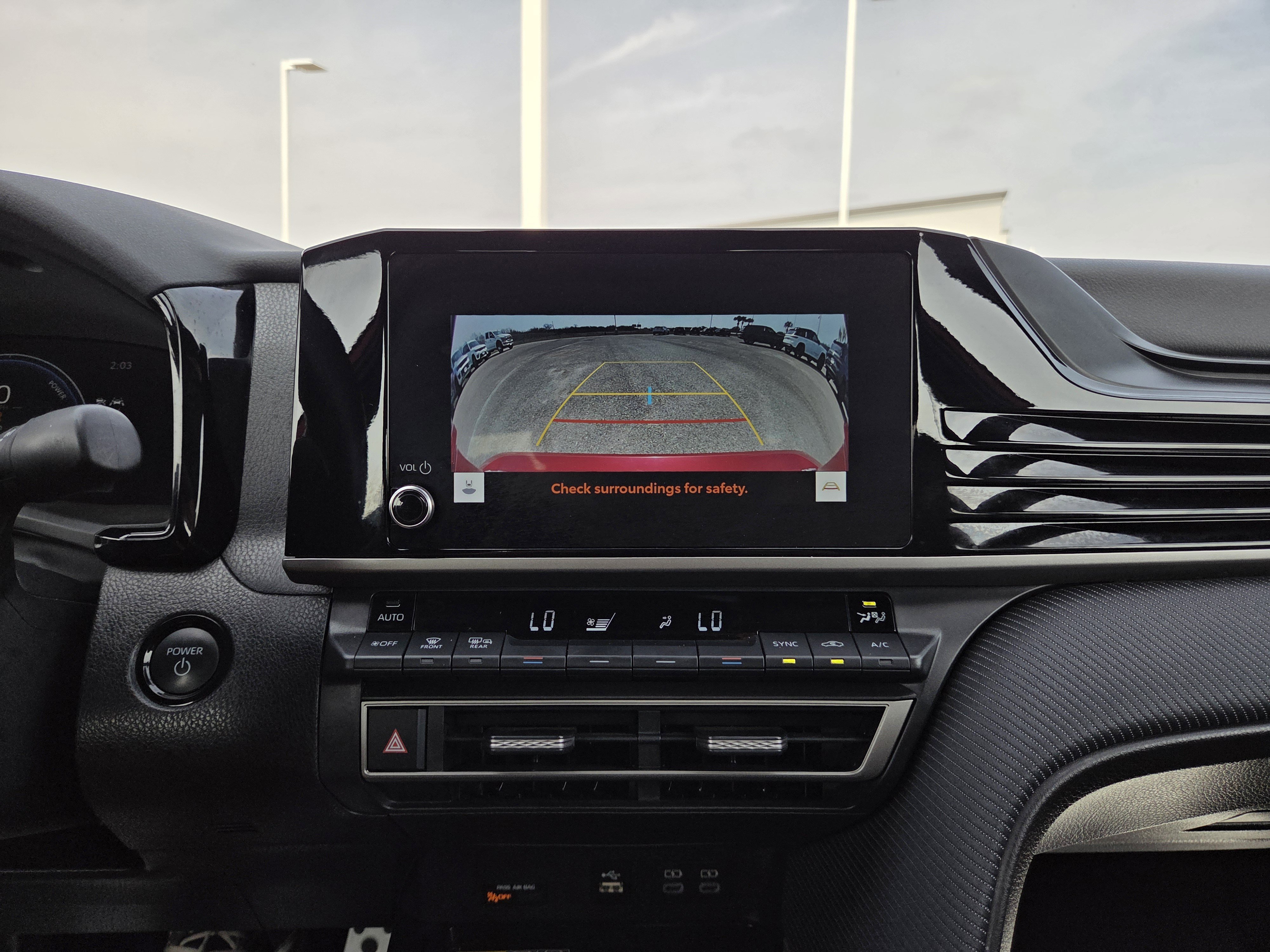 Used 2025 Toyota Camry SE image 32